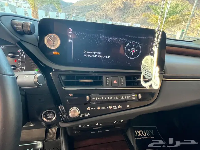 لكزس ES350 بريميوم 2022   حالة الوكالة 24