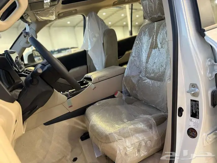 لاندكروزر GXR L3 بنزين 2025 الأيقونة الأقوى على الطرق الوعرة 7