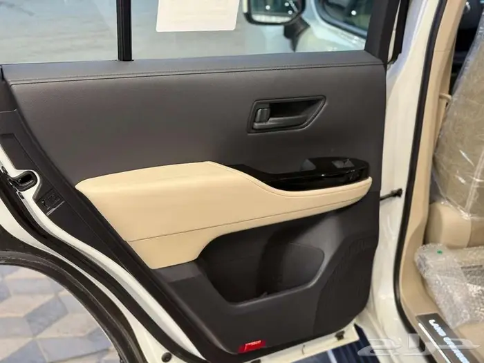 لاندكروزر GXR L3 بنزين 2025 الأيقونة الأقوى على الطرق الوعرة 5