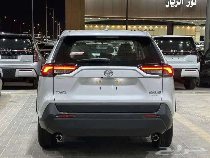 تويوتا راف فور LE 4X4 ستاندر بنزين 2025 9
