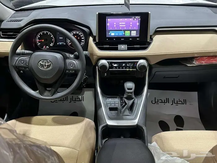 تويوتا راف فور LE 4X4 ستاندر بنزين 2025 8