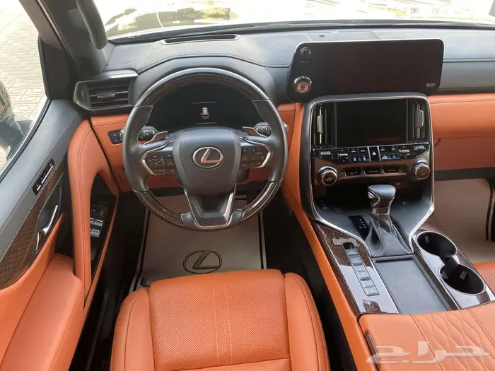لكزس LX600 VIP 2024 زيتي سعودي 8