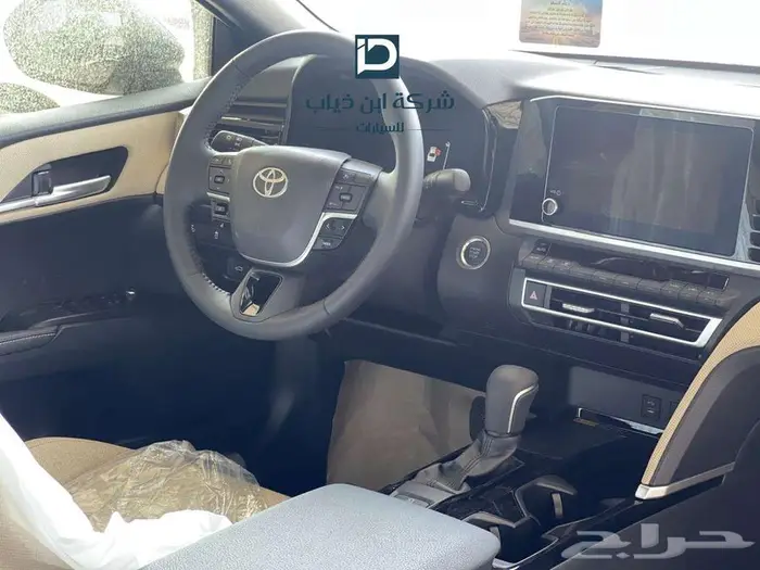 تويوتا كامري فئة LE لدي شركة ابن ذياب للسيارات 3