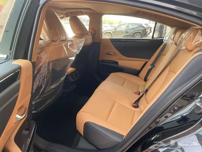 لكزس ES250 2025 استاندر الساير كويتي 18