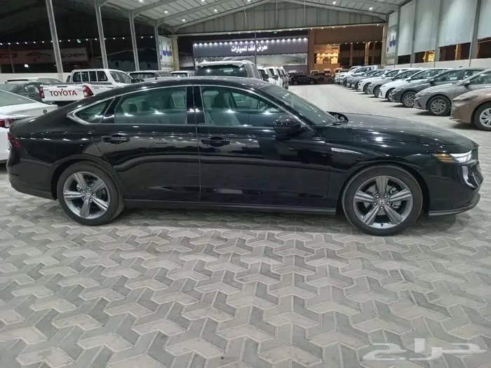 هوندا اكورد نص فل موديل 2025 EX 6