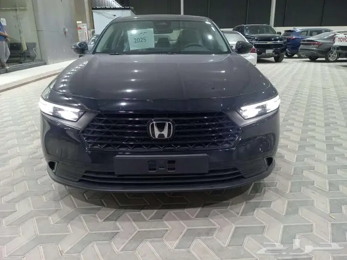 هوندا اكورد نص فل موديل 2025 EX 1