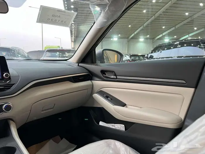 نيسان التيما 2025 استاندر كاش او اقساط رواتب من 4500 8