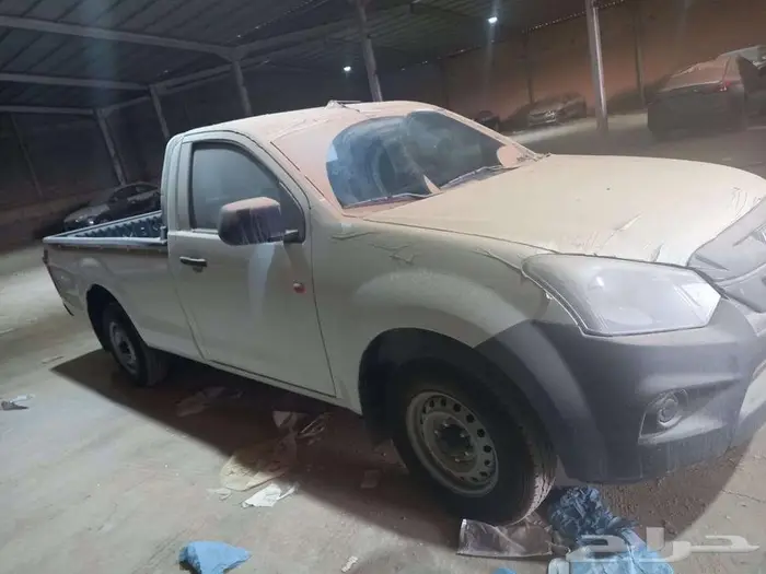 ايسوزو ( دينات   وانيتات  شاحنات   GT   MUX 7