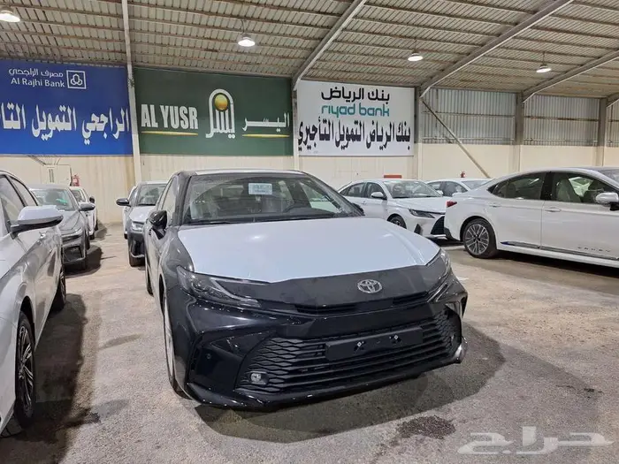 تويوتا كامري E بلس هايبرد 2025 0