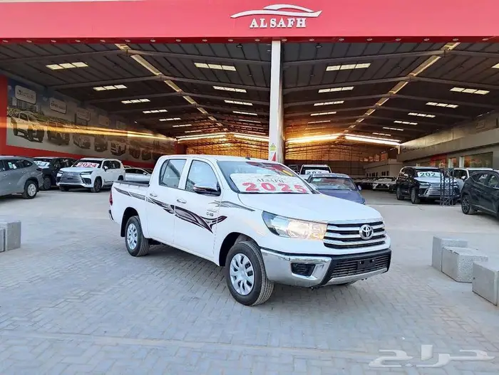 تويوتا هايلوكس غمارتين 2.4 طاسات GL 2025 1