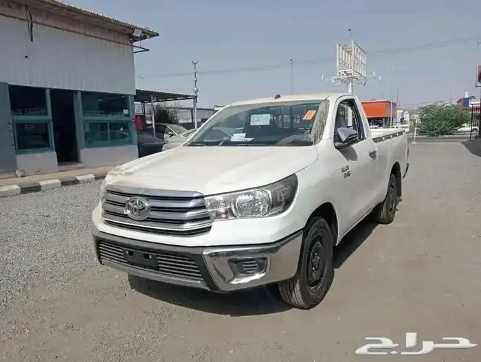 تويوتا هايلوكس 2025 1