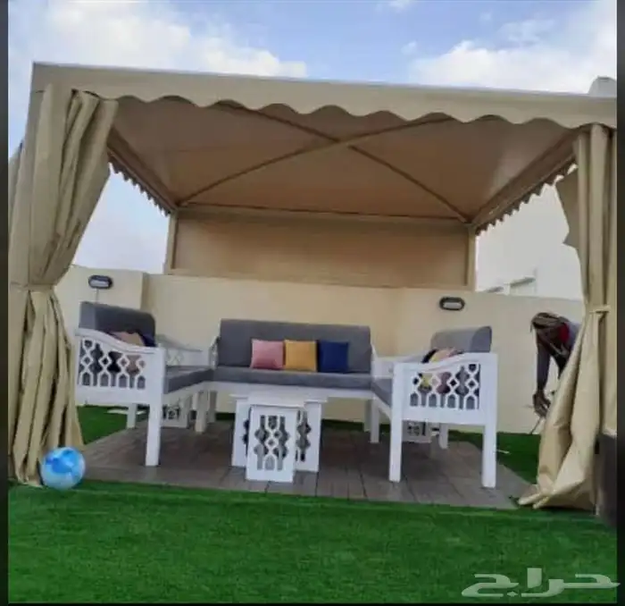 مظلات وسواتر سندويش بنل برجولات شكل خشبي مستودعات لكسان 13