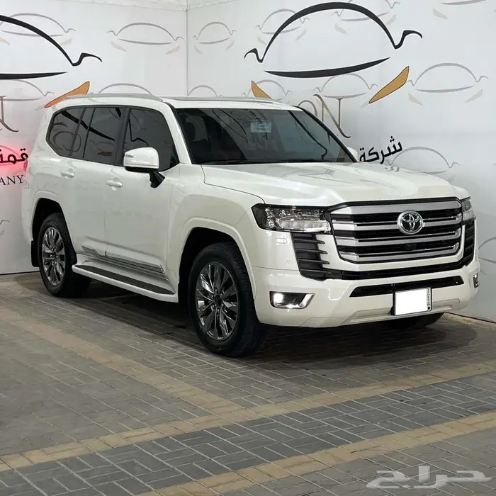 تويوتا لاندكروزر GXR رقم 3 ديزل 2024 ممشى 26000 0