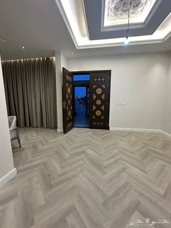 فيلا مودرن للبيع دورين وملحق حي الزمرد بسعر مغري 1
