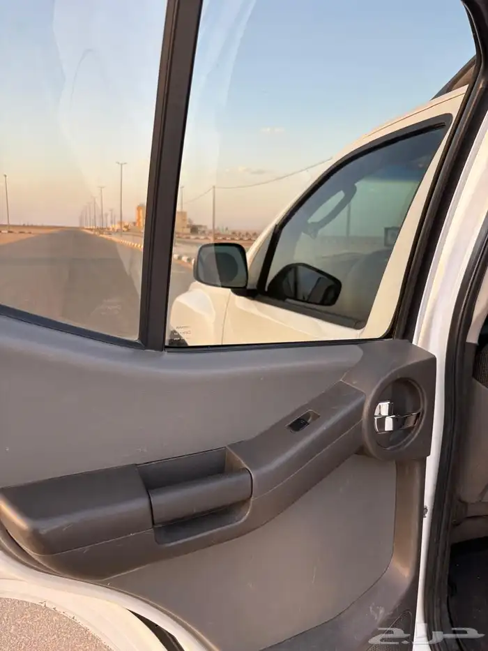 نيسان اكسترا للبيع يحمل لوحة مميزة 10