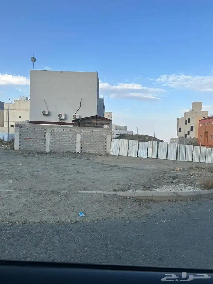 أرض في مخطط المطل بمساحة 402م 10