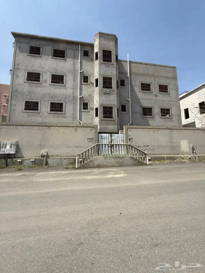 سفاري نيسان 2