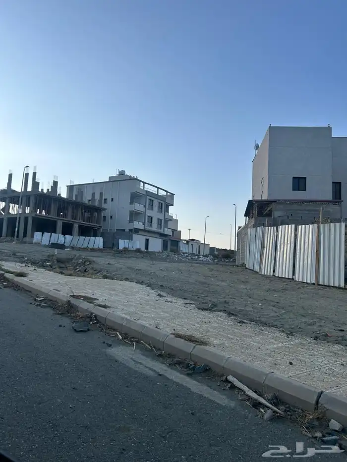 أرض في مخطط المطل بمساحة 402م 7