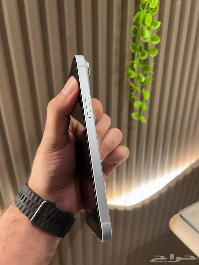 ايفون 15 بلس 7