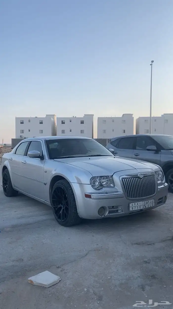 كلايزر 2006 حجم 5.7 هيمي ماشاء الله مايشتكي من شي 1