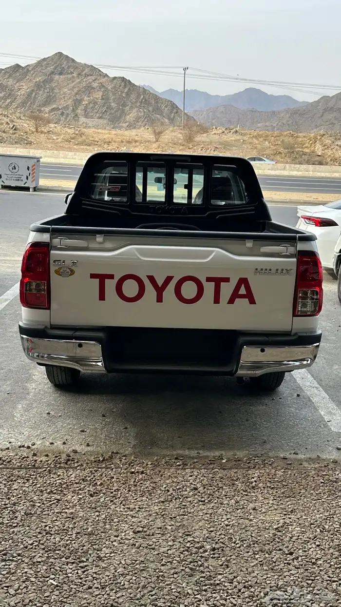 هايلوكس 2025 بنزين طيس اصفار بطاقة كاش وبنك 5