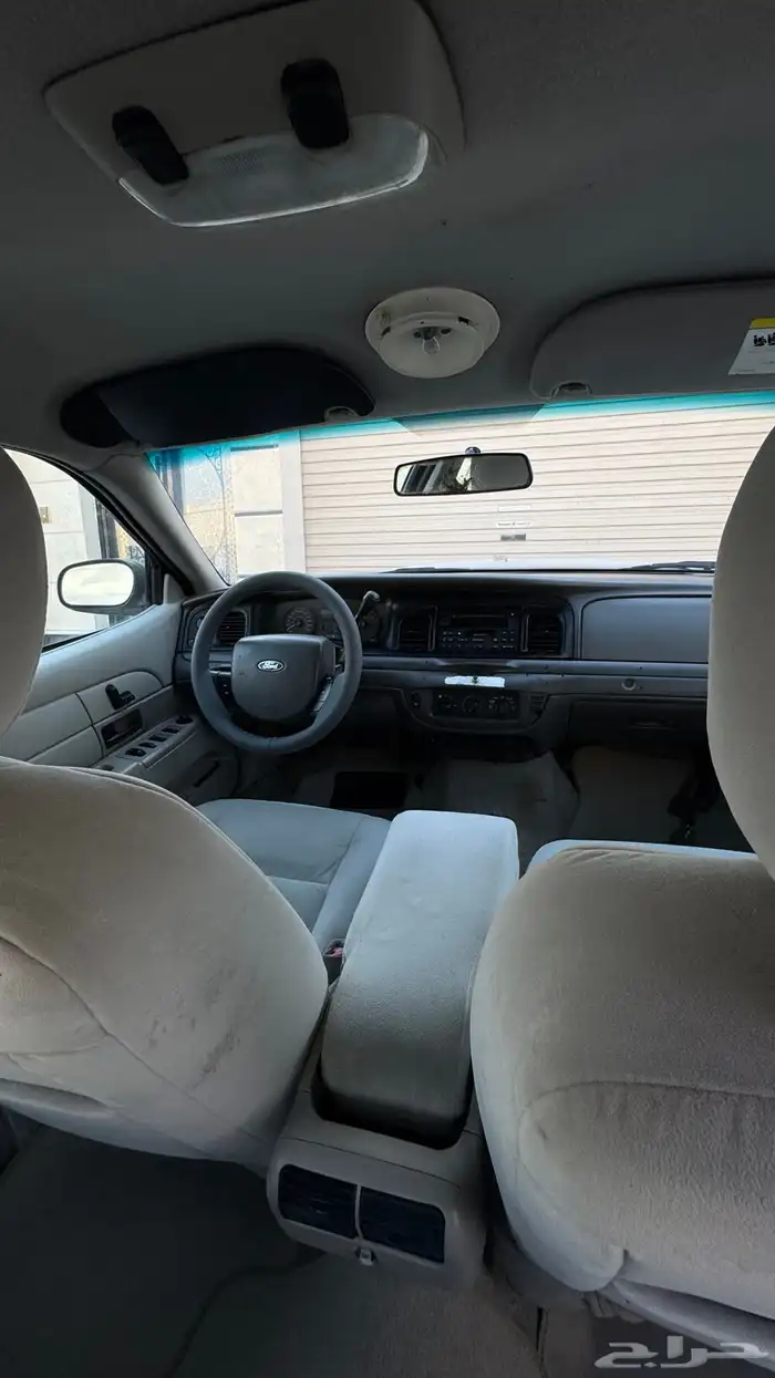 فورد كراون فكتوريا 2011 بوليسي 4