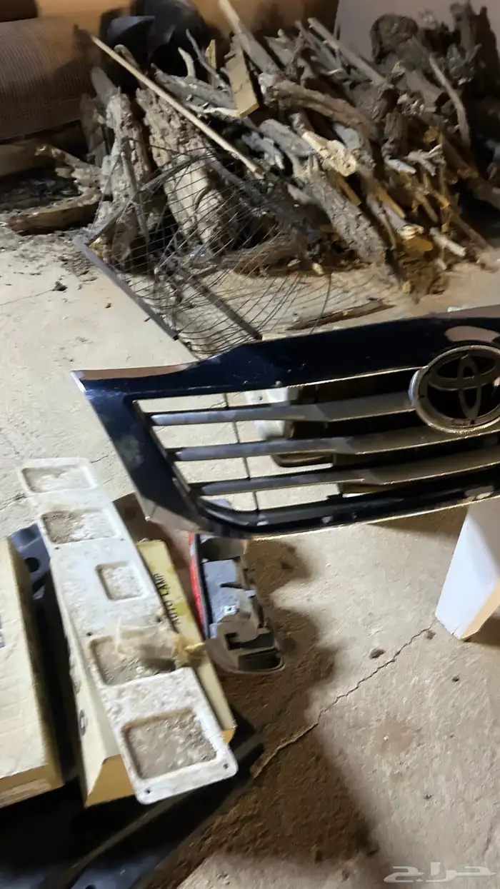 أغراض هايلوكس 4