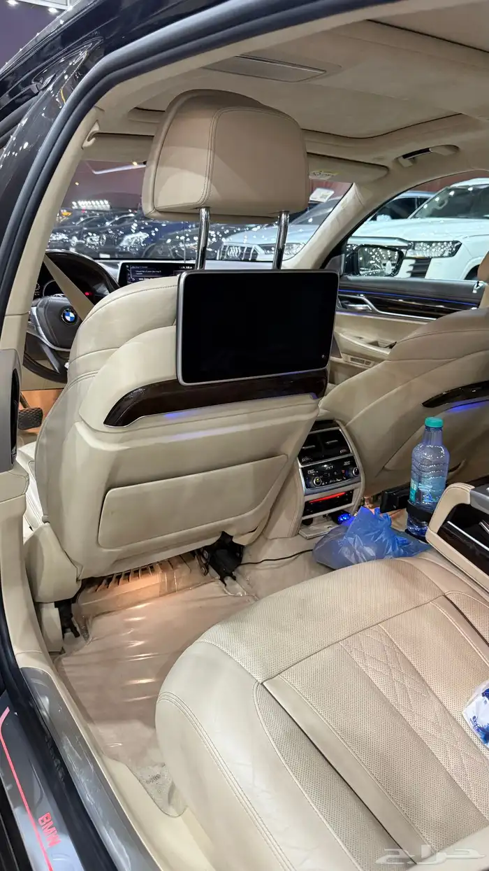 بي ام دبليو 750 7