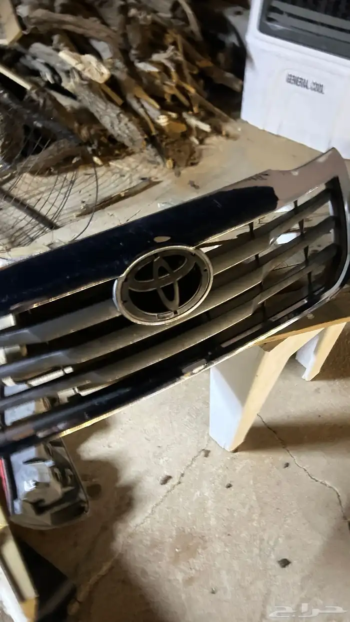 أغراض هايلوكس 5