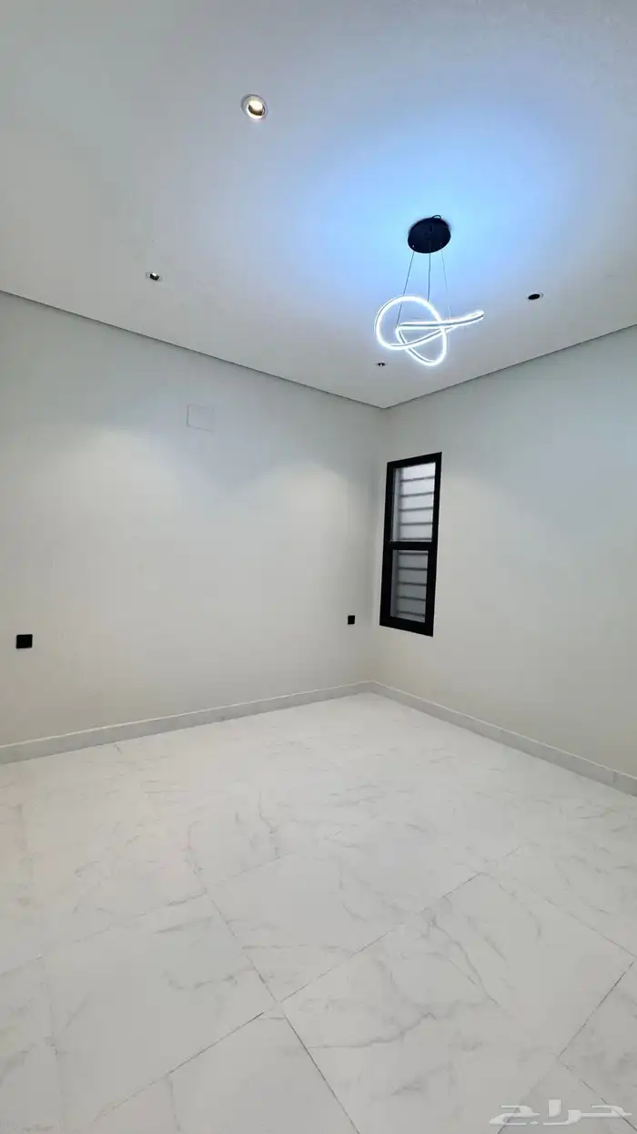 للبيع روف علوى بملحق احدرفيده 11