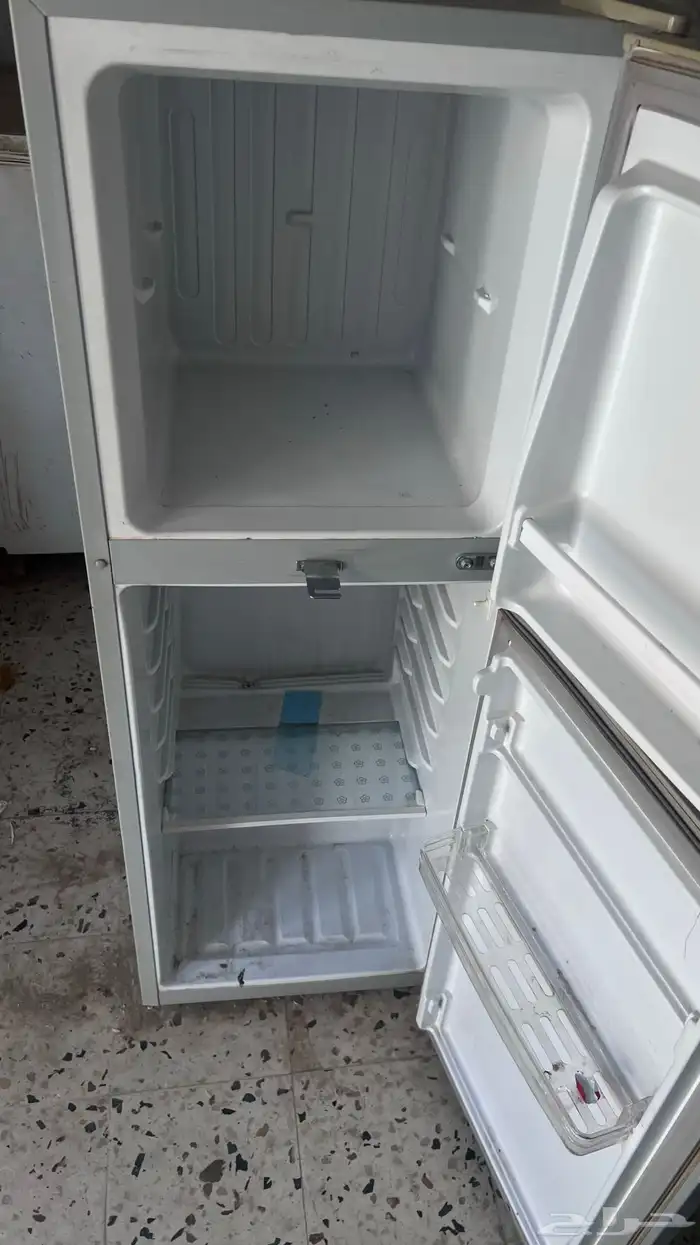 ثلاجه للبيع 1