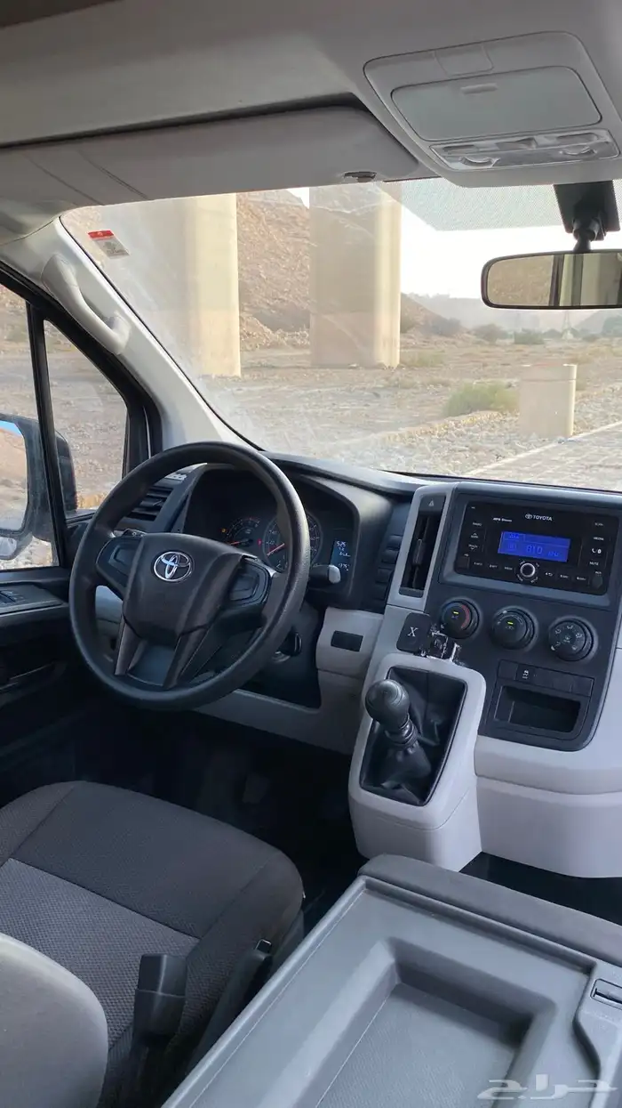 باص تيوتا 2023 18