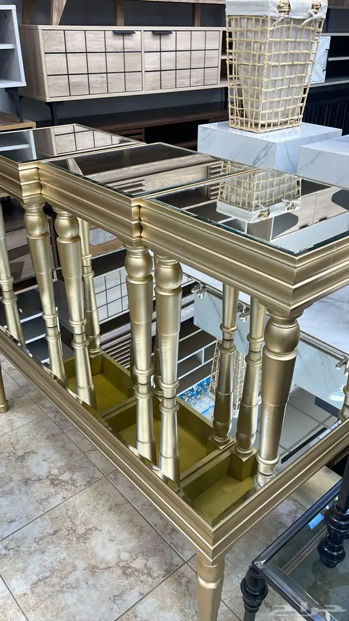 طاولات تفصيل حسب طلب 57