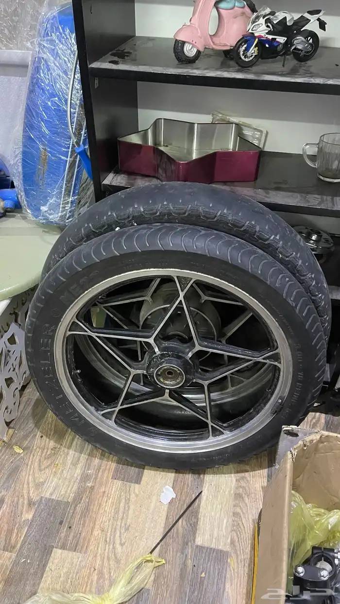 للبيع - قطع اصلية جديد ومستعمل - x7 4