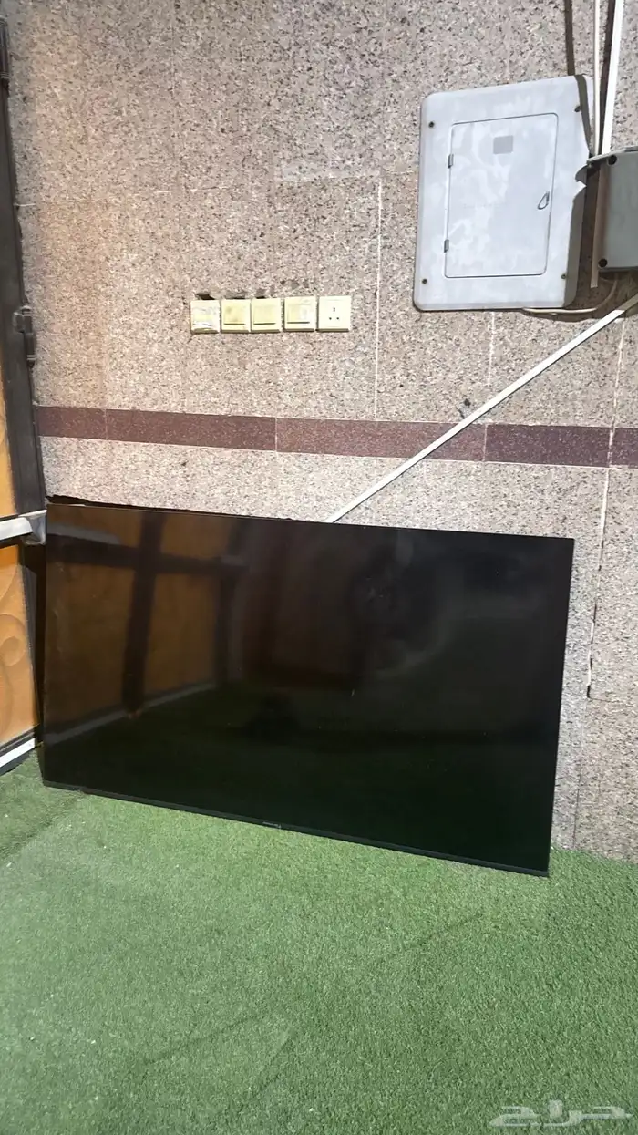 شاشة مكسوره 75 بوصه 0