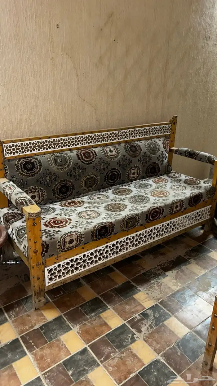 جلسة خارجية حالتها ممتااازة مع غطاء بي في سي 5