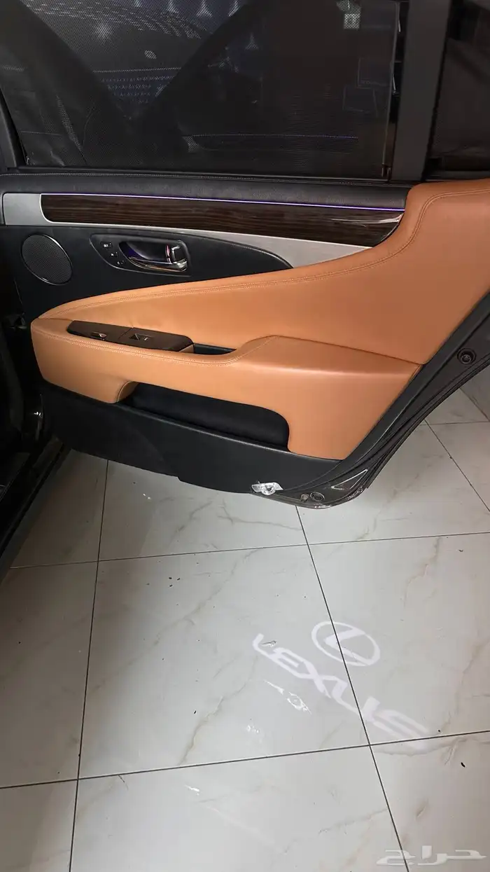 لدات محيطيه لكزز LS 460 موديل 2013 8