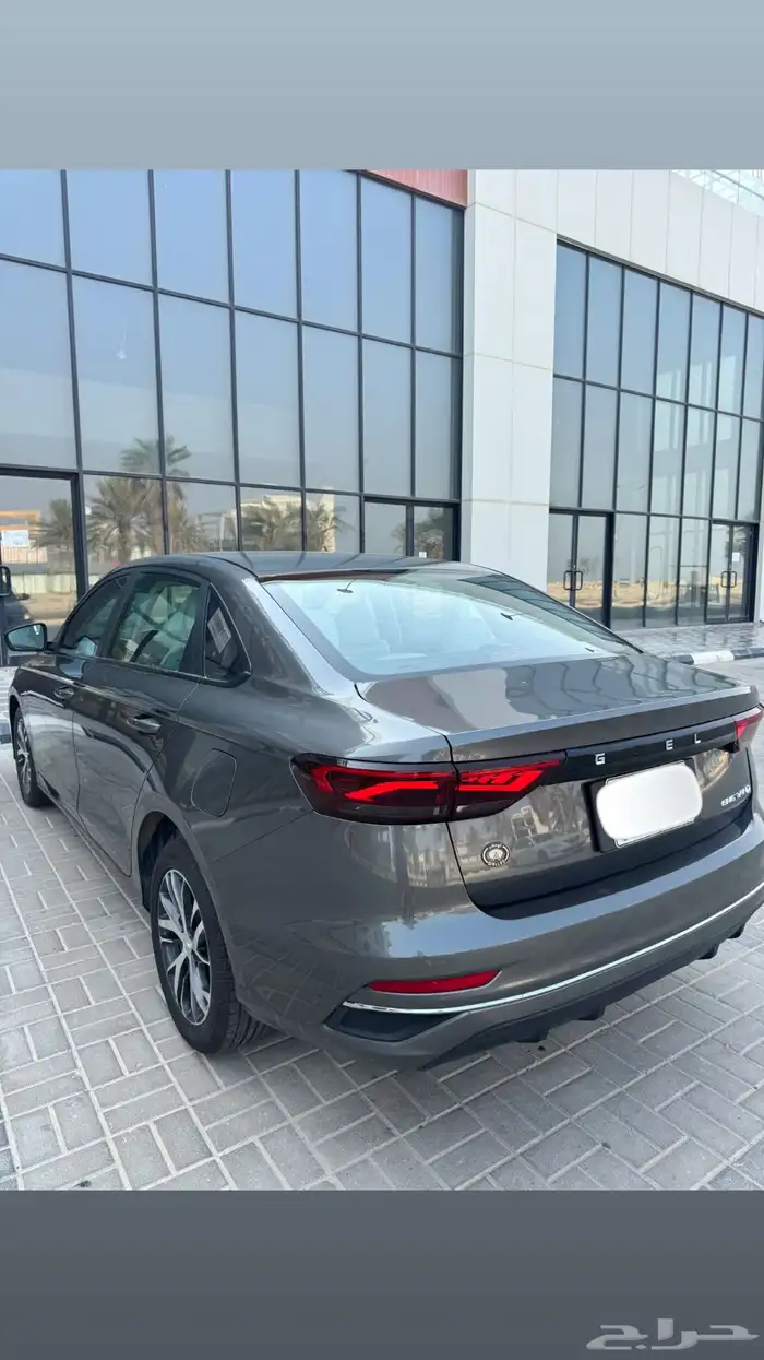 جيلي ام جراند 7 2023 4