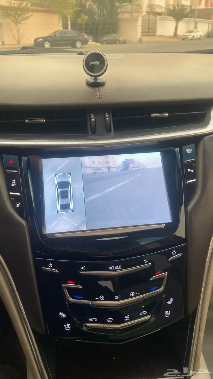 كاديلاك xts v 2016 نضيف جدا 11