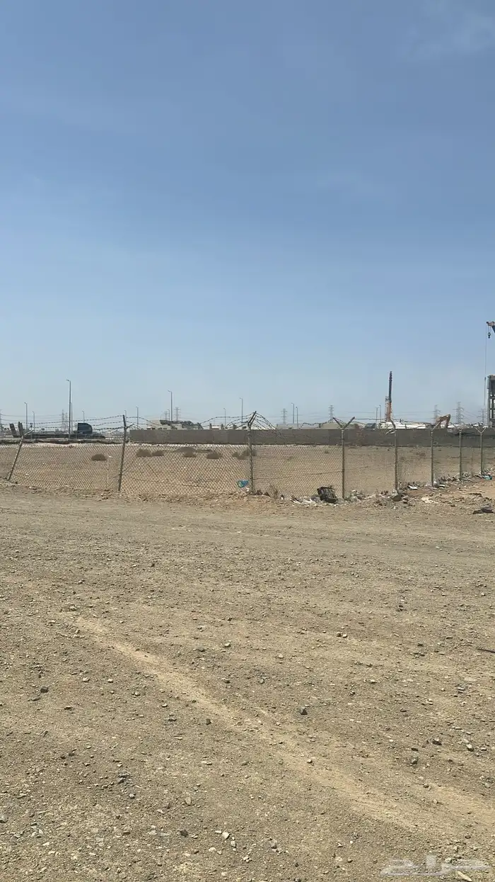 ارض كبيرة على شارعين في الفروسية 0