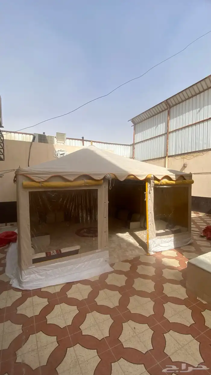 خيمة الملكية 1