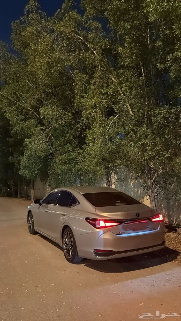 لكزسسes250 (2019) 2