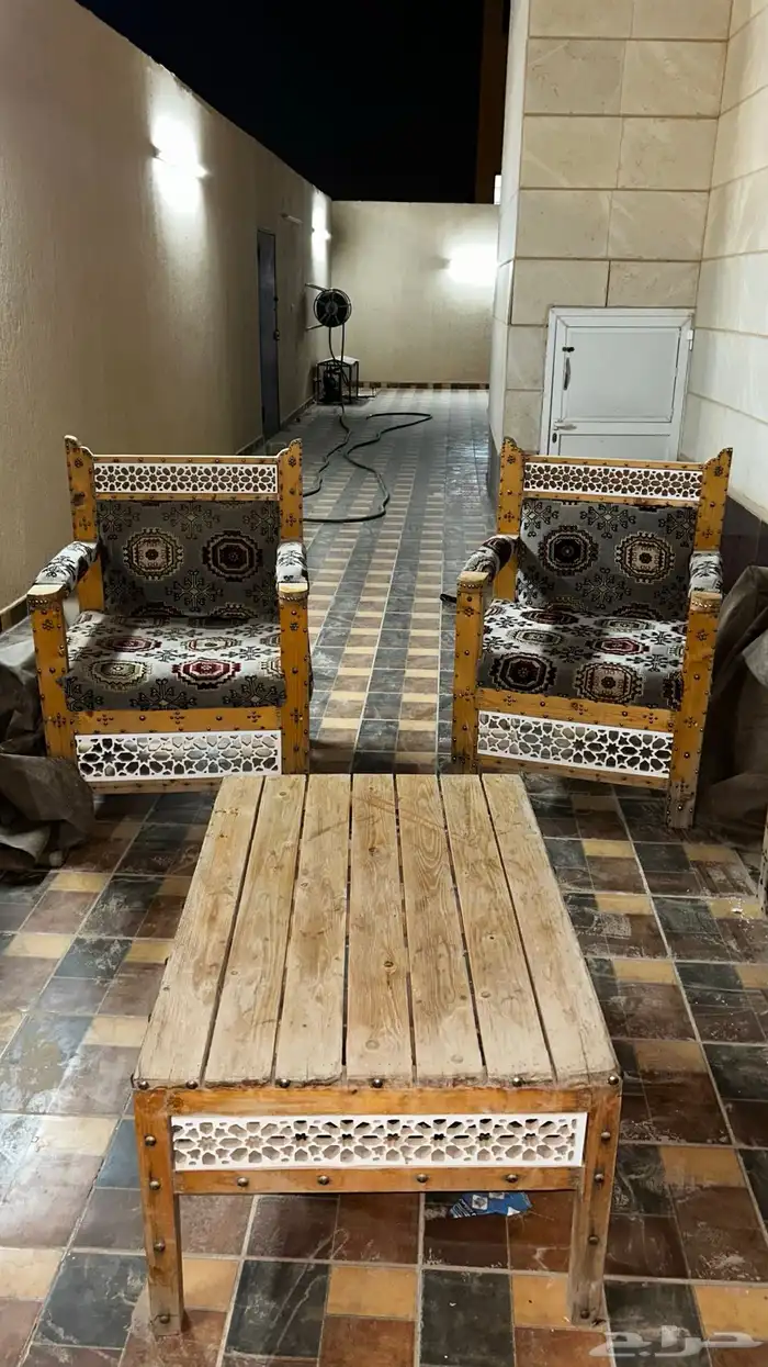 جلسة خارجية حالتها ممتااازة مع غطاء بي في سي 6