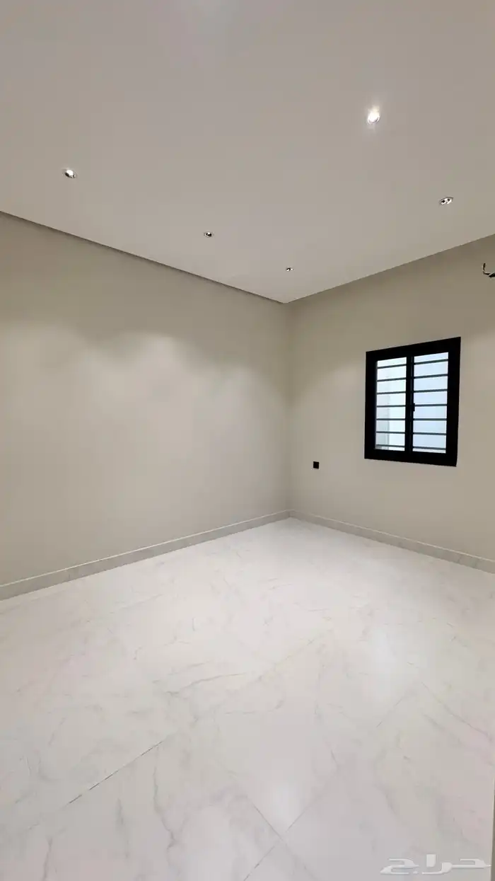 للبيع روف علوى بملحق احدرفيده 15