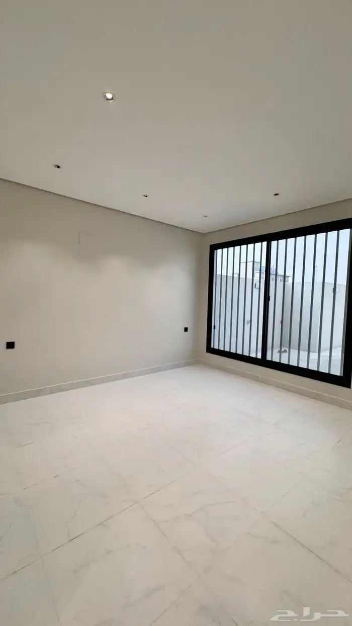 للبيع روف علوى بملحق احدرفيده 22