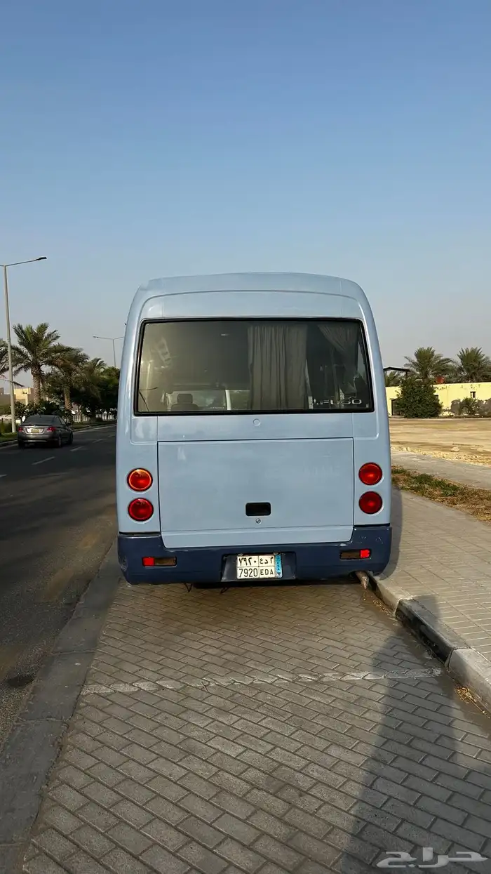 باص موستبيشي روزا 5