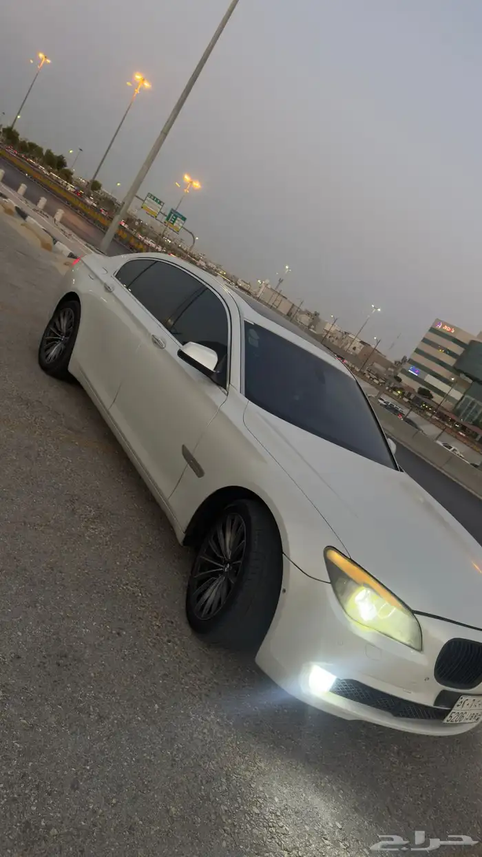 بي ام 740 Li فل قمة النظافه 16