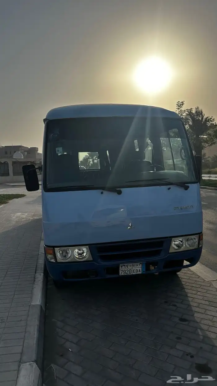 باص موستبيشي روزا 2