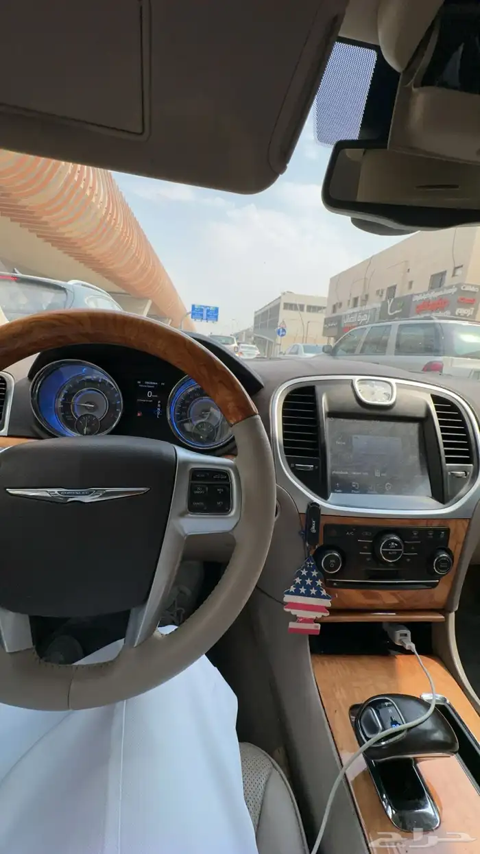 كرايسلر 2012 8