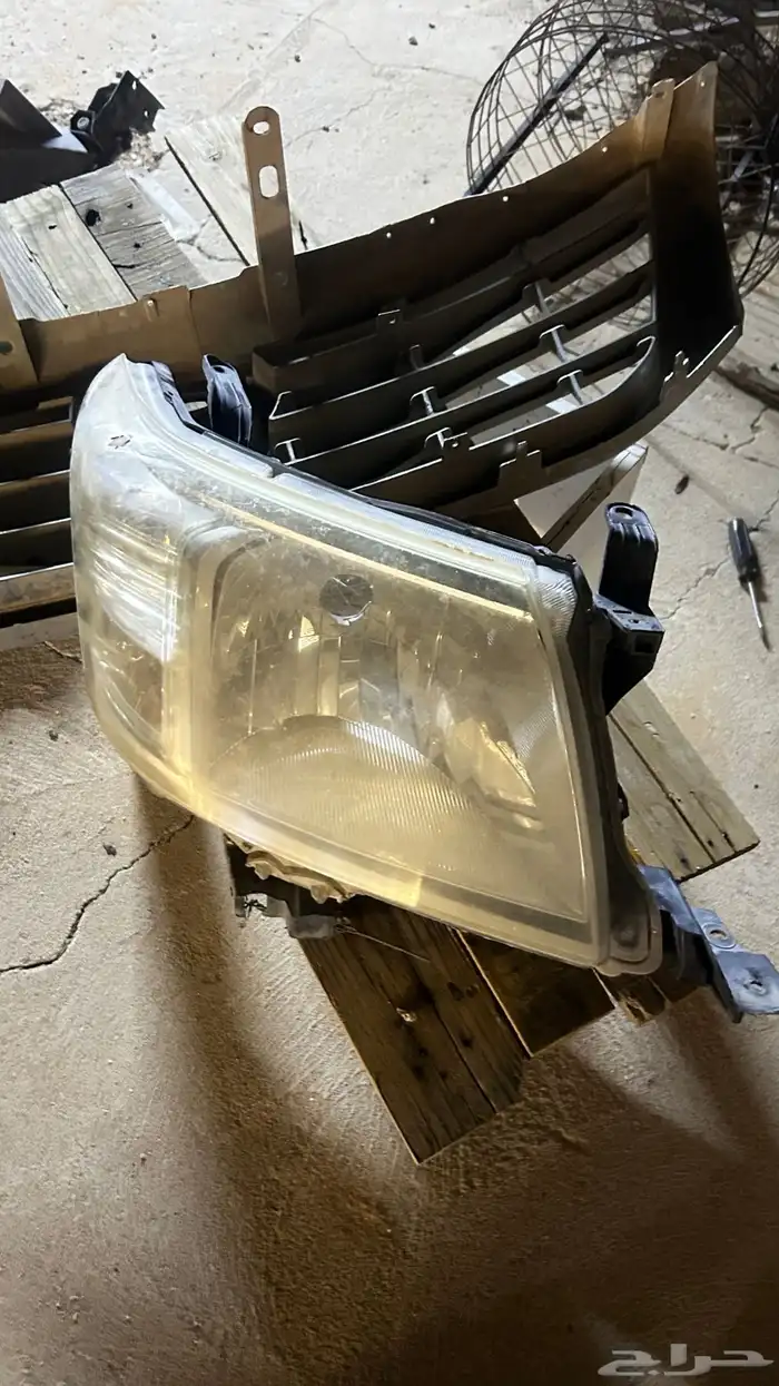 أغراض هايلوكس 8